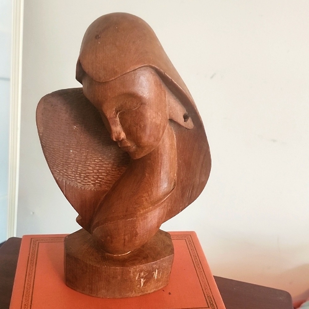 Women Face Wooden Carved Sculpture